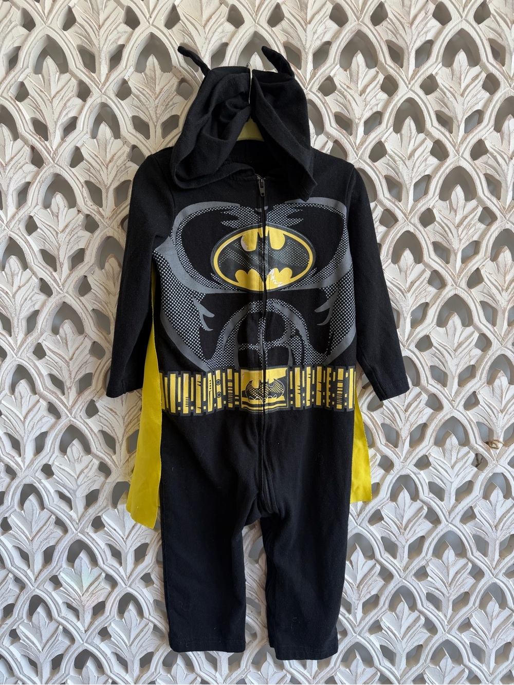 Batman Toddler Costume 24M Hooded Jumpsuit Cape Halloween - Picture 2 of 8